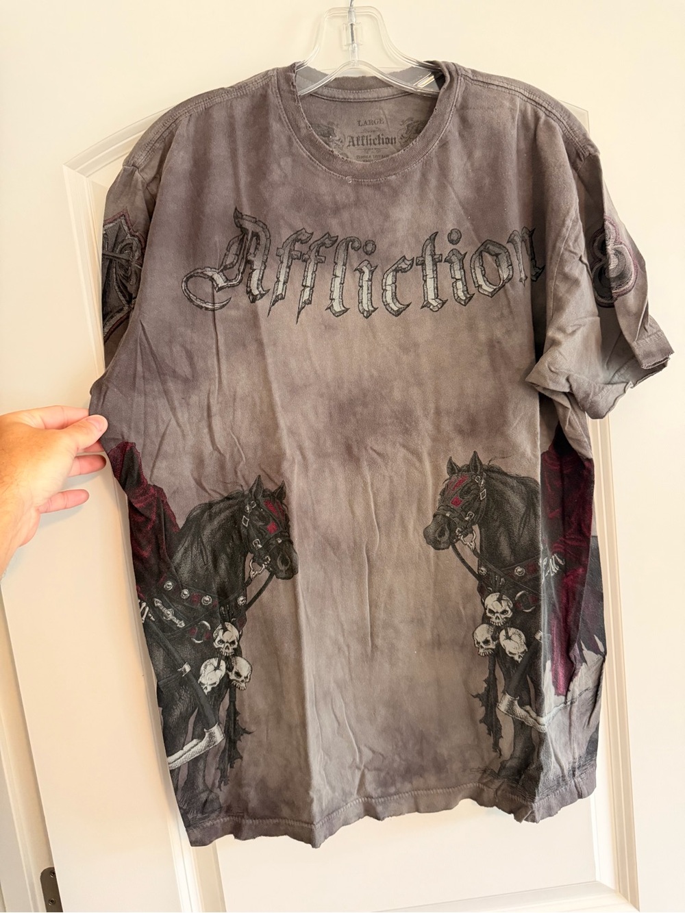 Affliction Gray Short Sleeve Graphic Tee with Dark Horse Motif